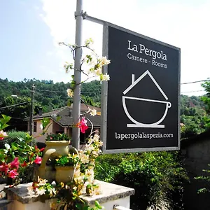 Penzion La Pergola Private Parking, Vezzano Ligure