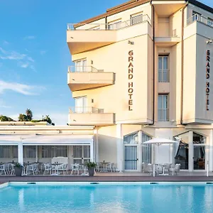 Grand 4* Forte dei Marmi