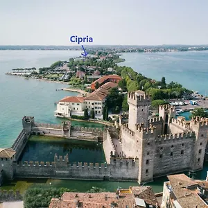 https://appartamento-cipria.it-lombardy.com