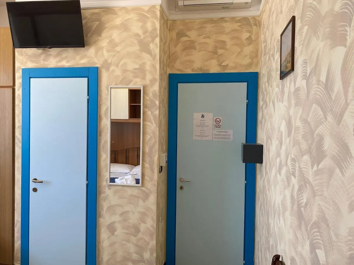 Caravella Hotel Deiva Marina 3*,  Italy